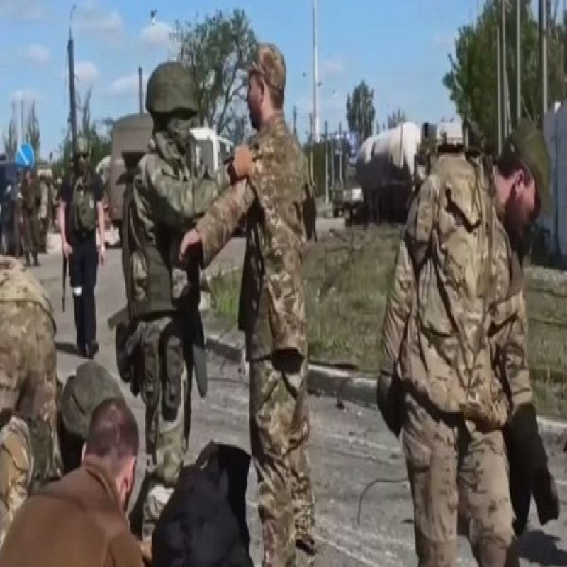 694-ukrainian-militants-surrender-to-russia