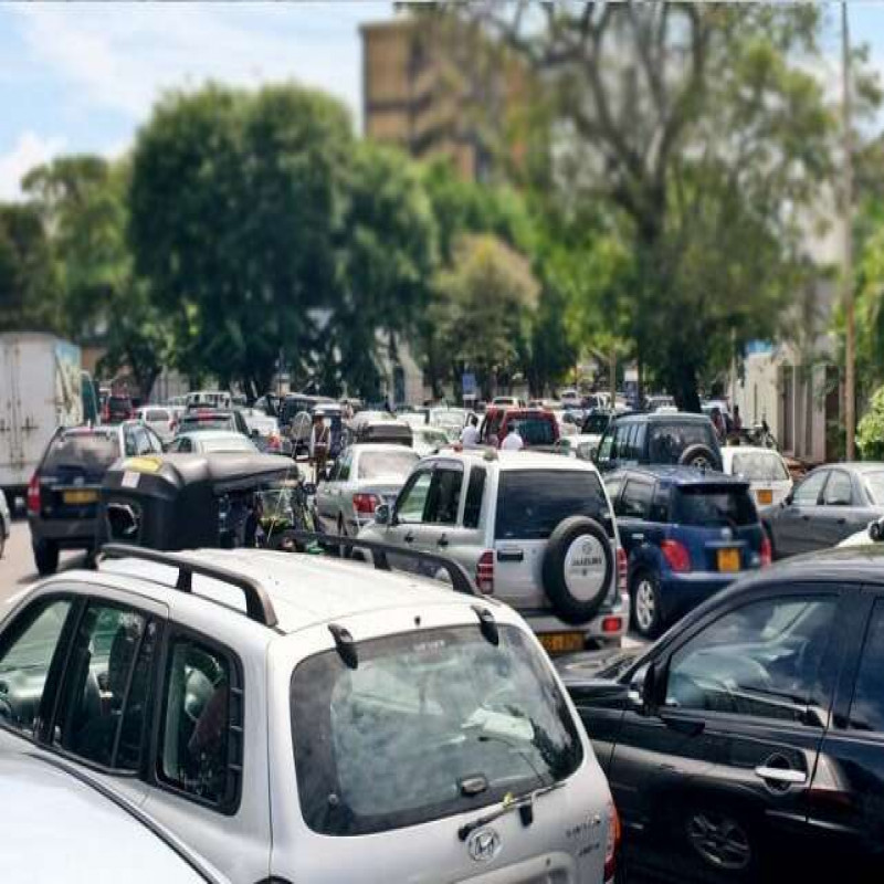 demonstration-in-dehiwala-demanding-fuel-supply---heavy-traffic!