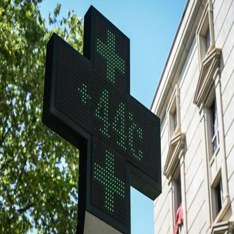 unprecedented-heat-wave---open-air-shows-banned-in-france