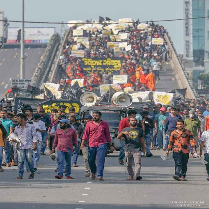 a-little-while-ago,-thousands-of-students-prepared-for-the-siege-in-south-lanka!!