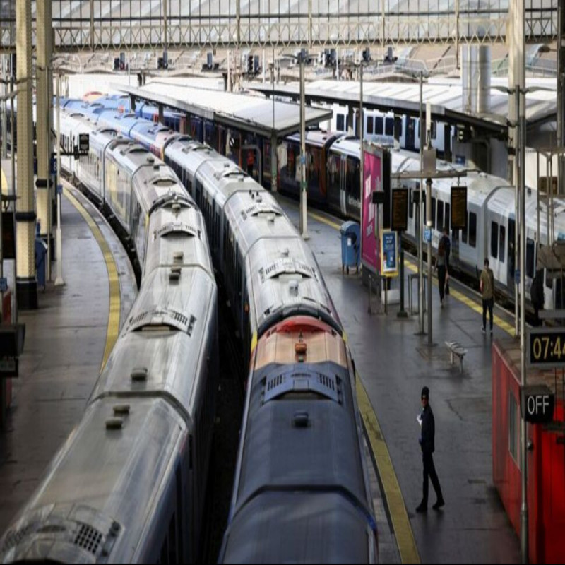 rail-workers-strike-again-in-britain