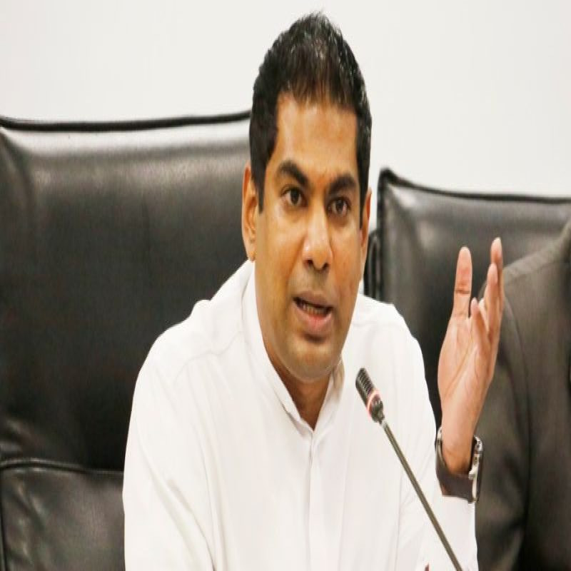 energy-minister-kanchana-wijesekhara-complains-to-cid