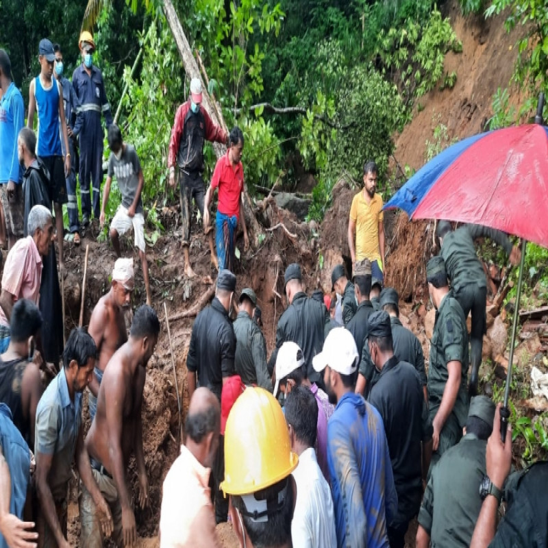 landslide-on-a-house-in-varakapola-area--four-people-missing