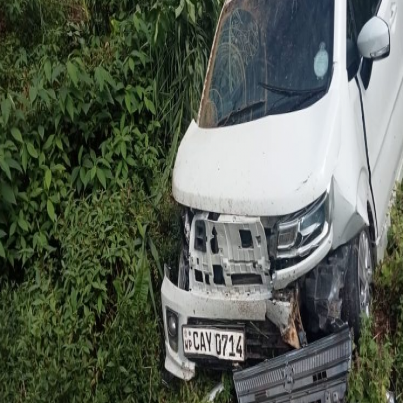 car-accident-on-kandy-–-nuwara-eliya-main-road---5-injured