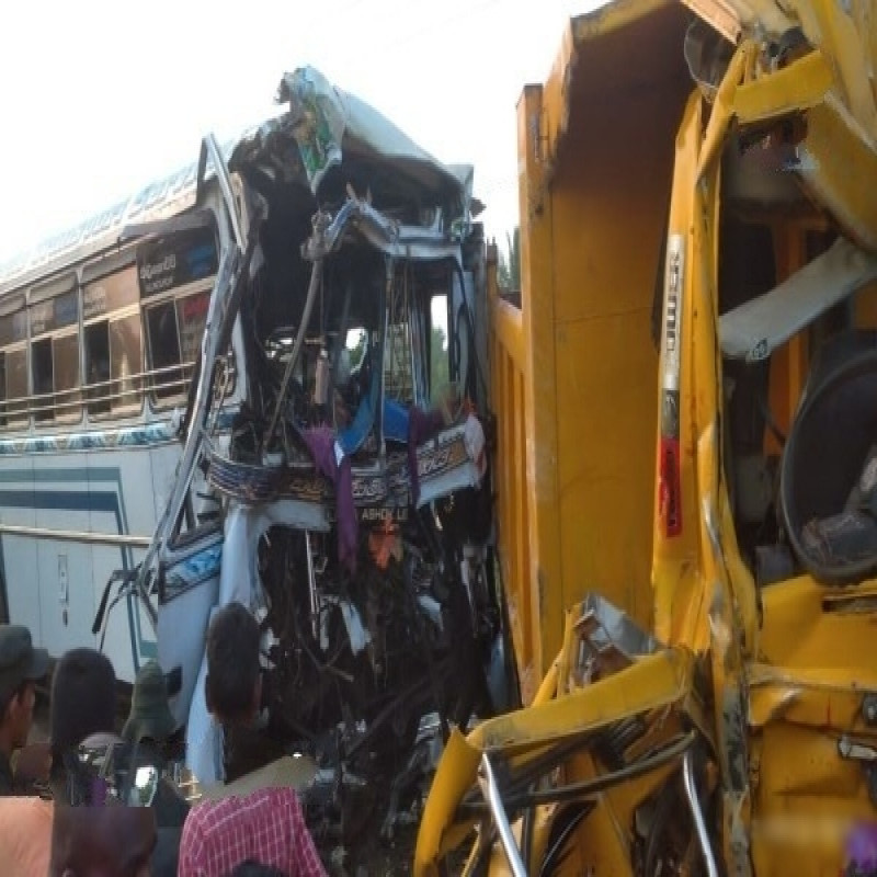 accident-in-vavuniya-many-people-critical-condition