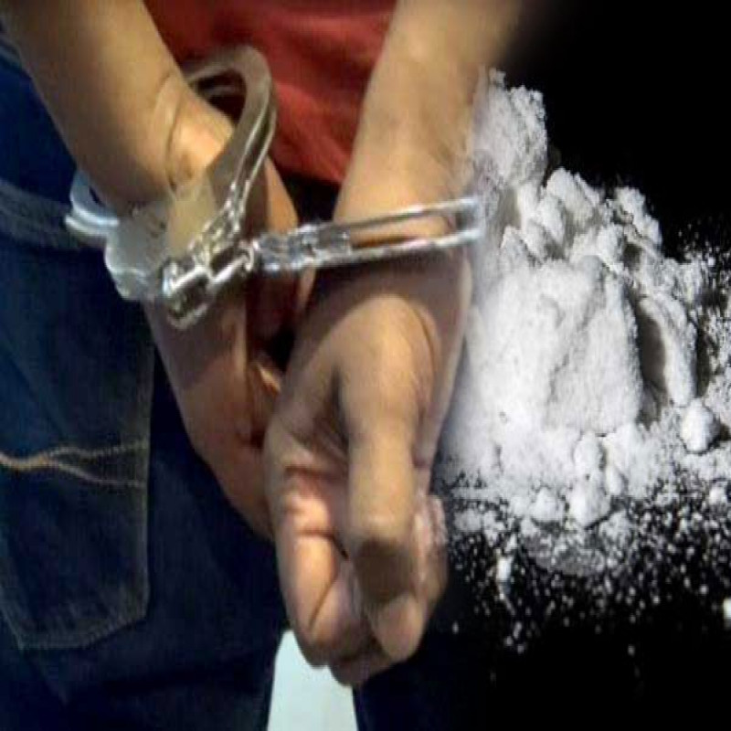 drug-party;-five-arrested-with-four-hired-beauties!