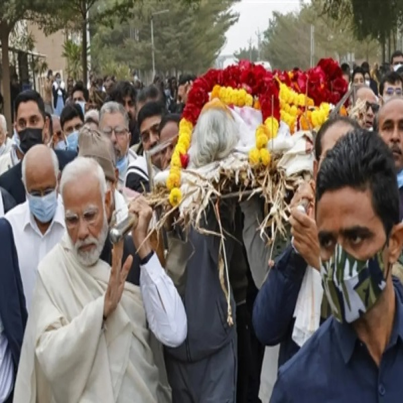 india-pm-modi-s-mother-heeraben-passed-away-delhi