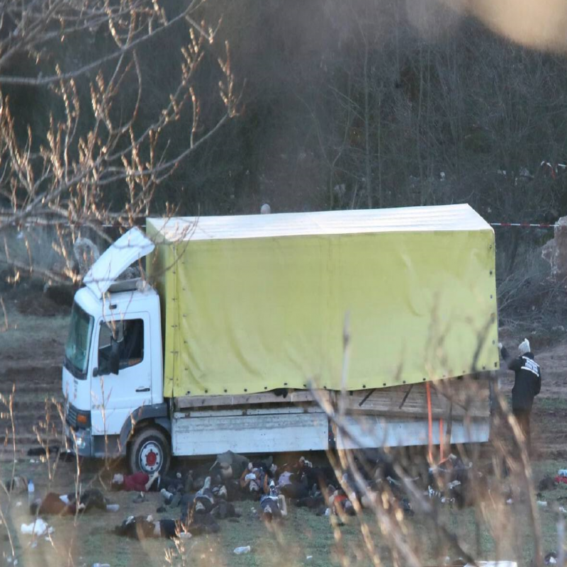 18-people,-including-a-child,-were-rescued-from-an-abandoned-truck-in-bulgaria