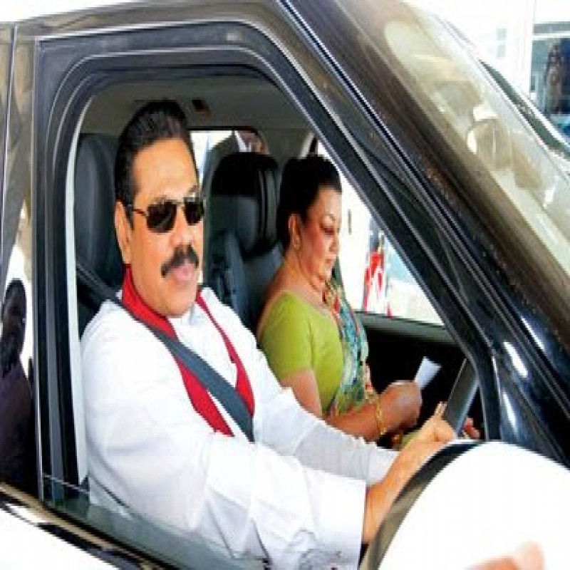 a-luxury-vehicle-brought-secretly-under-the-guise-of-the-president's-office..!
