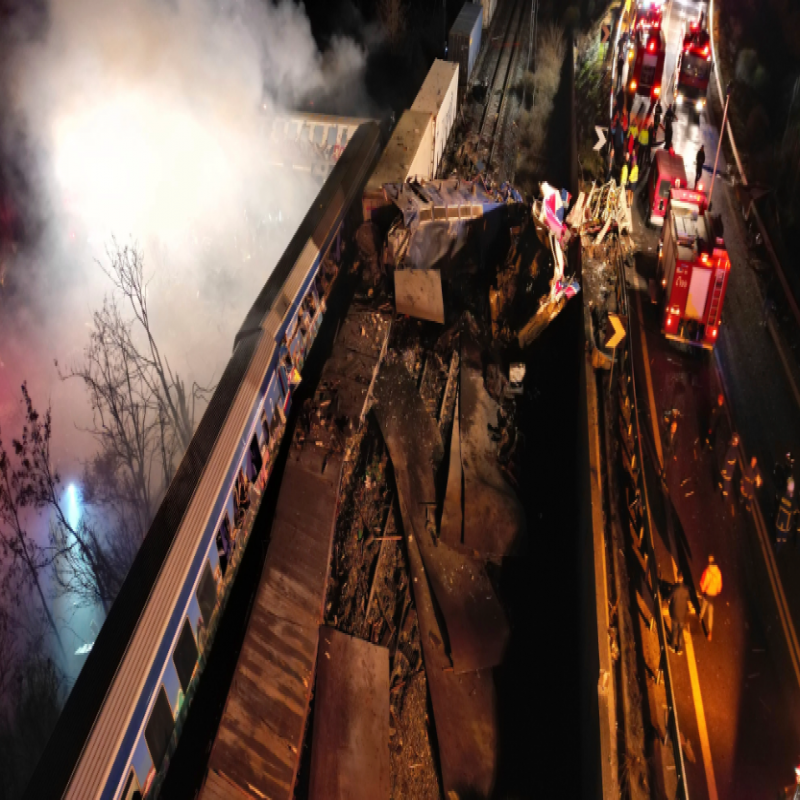 two-trains-collide-head-on-in-northern-greece---32-dead,-many-worried