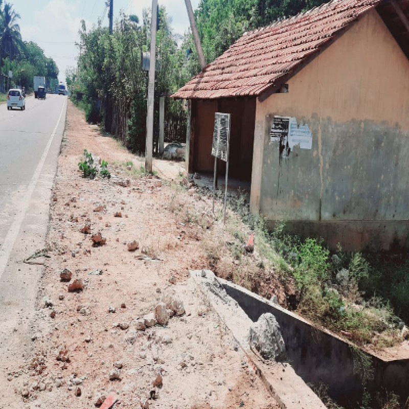 fuel-tanker-crashes-into-heritage-landmark-in-yali---citizens-suspicious-of-police