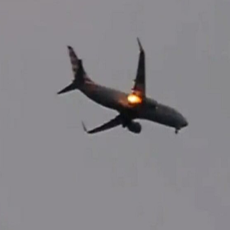 plane-burst-into-flames-in-mid-air--video