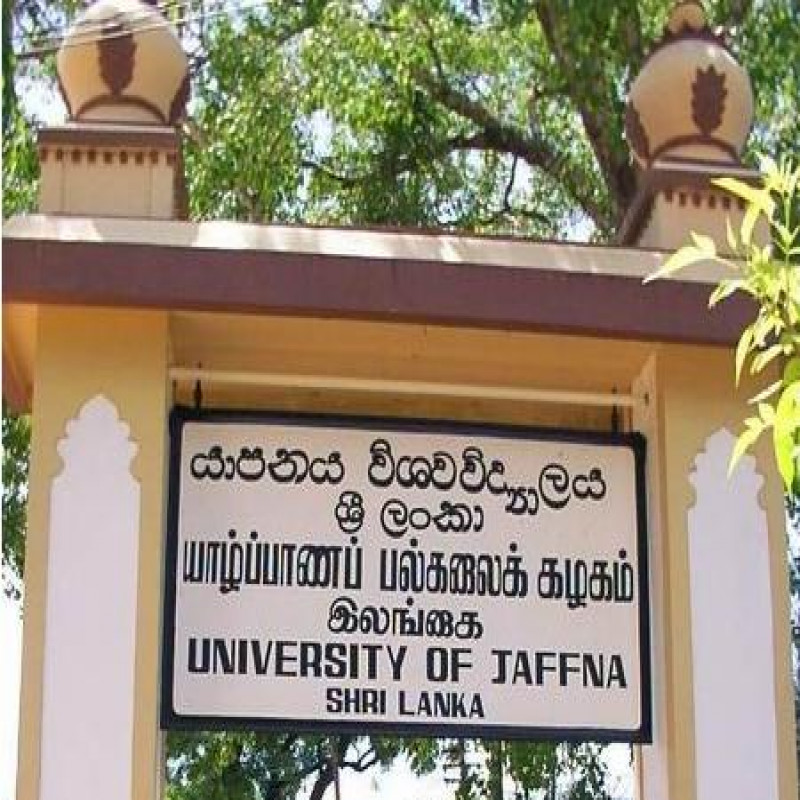 jaffna-university-management-students-fight---one-injured-in-hospital-admission