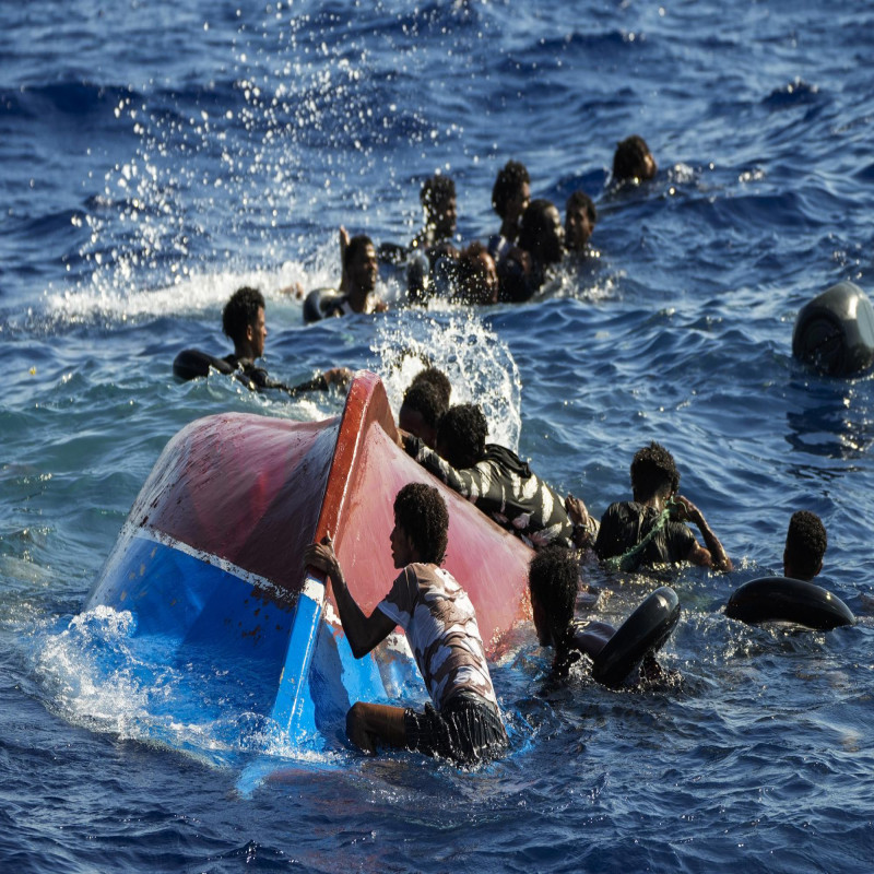 refugees-death-fifth-shipwreck-tunisia-to-italy