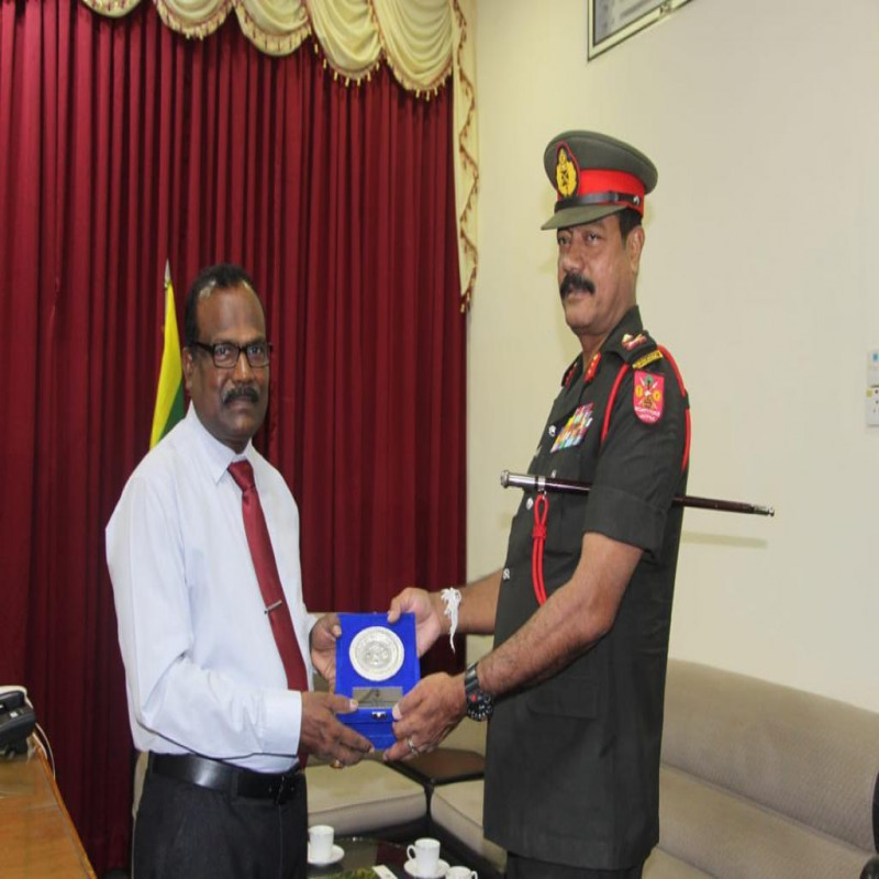 jaffna-district-governor-army-commander-meeting