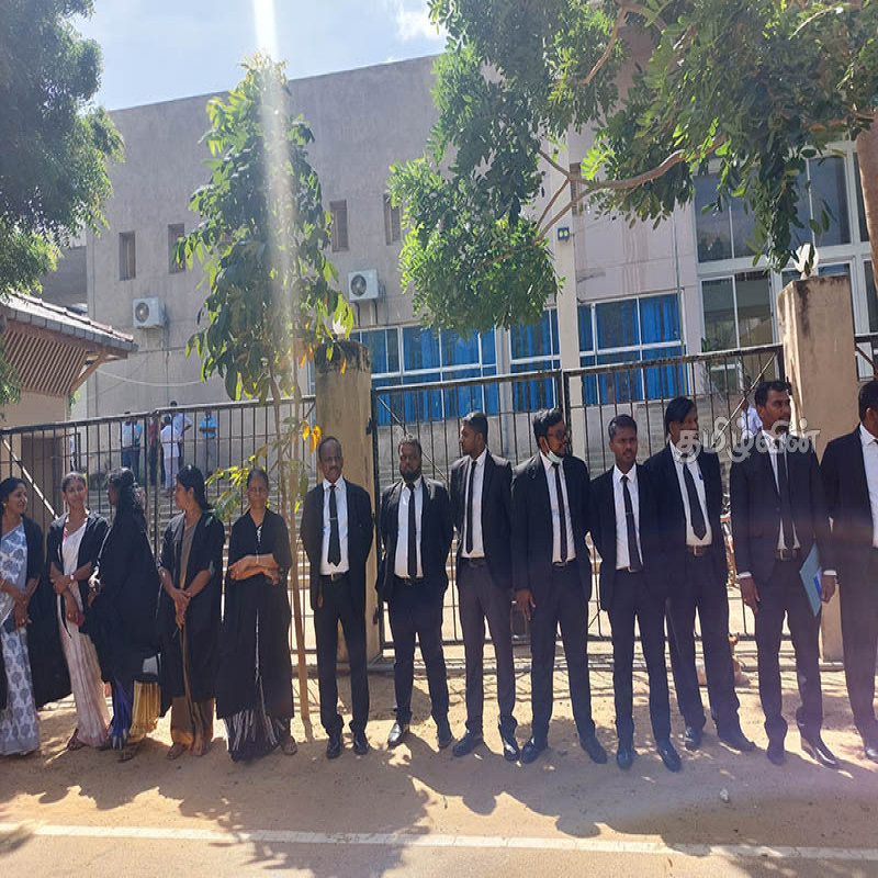 lawyers-protest-in-jaffna