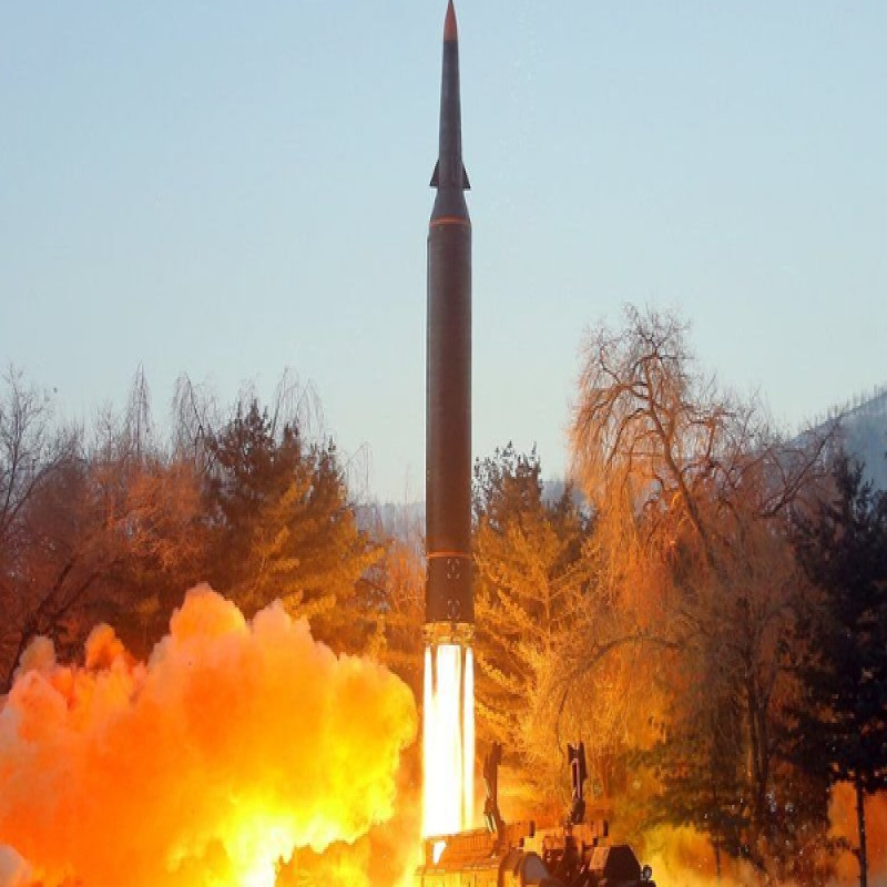 russia-launches-intercontinental-ballistic-missile