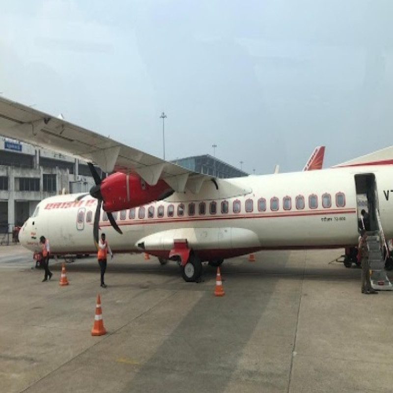 inclement-weather-in-jaffna-flight-diverted