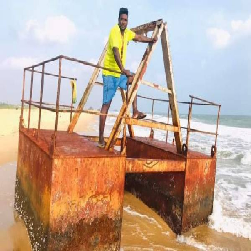 jaffna-sea-side-mysterious-thing-police-investigat