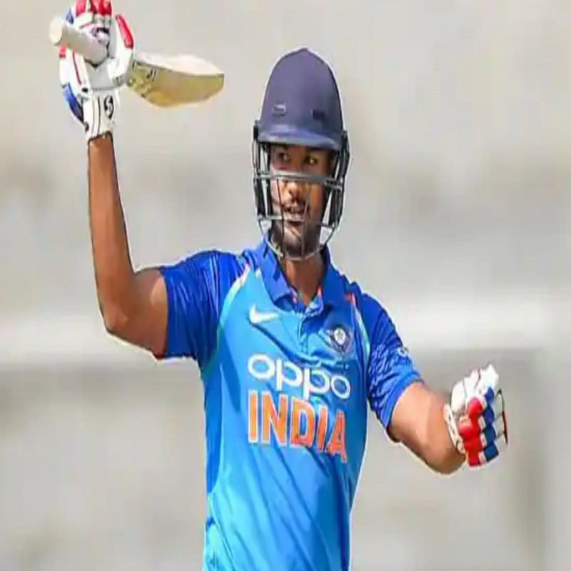 indian-cricketer-mayank-agarwal-in-icu-serious