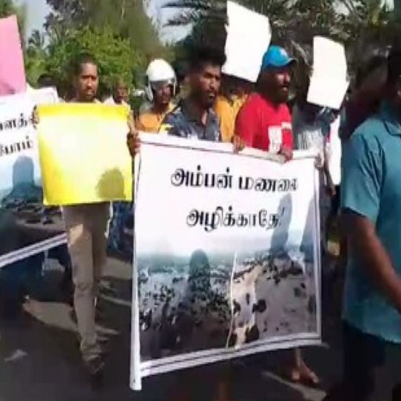 public-protest-in-east-amban-area-of-vadamarachi