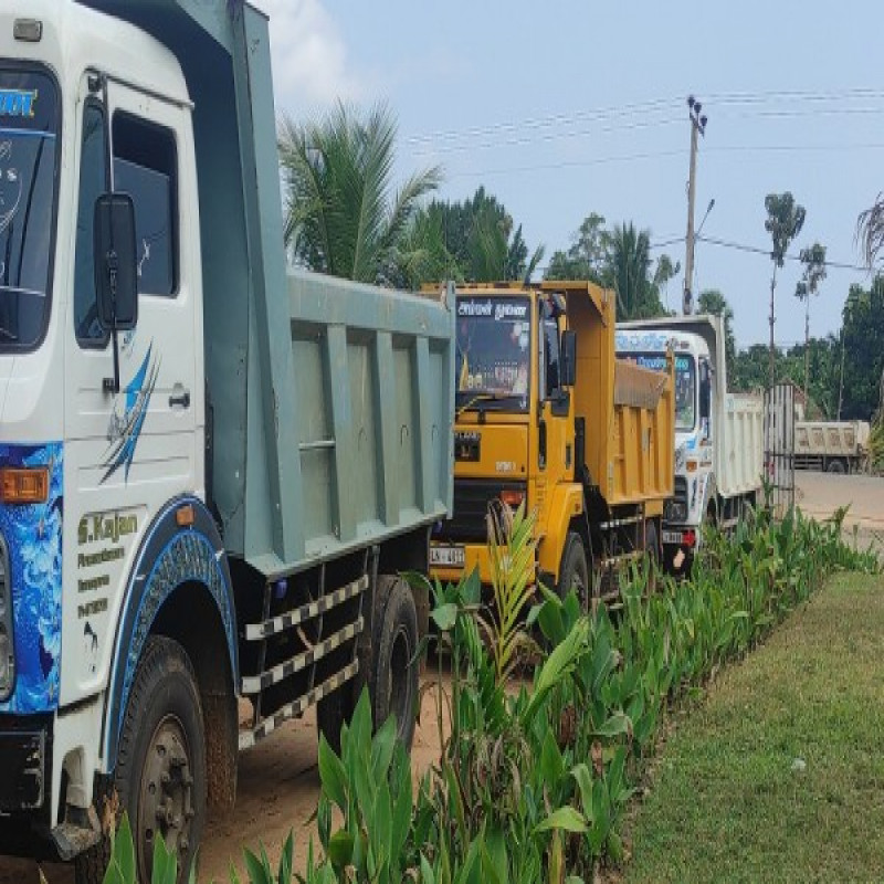not-allowed-for-heavy-vehicles-in-school-time-in-jaffna