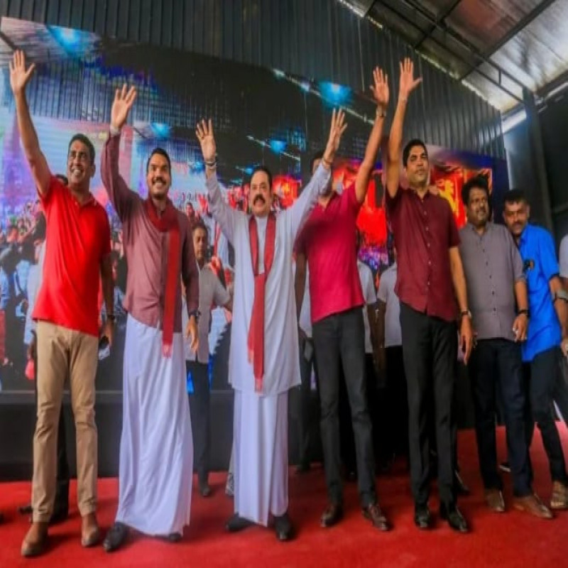 grand-welcome-for-mahinda-in-kurunegala
