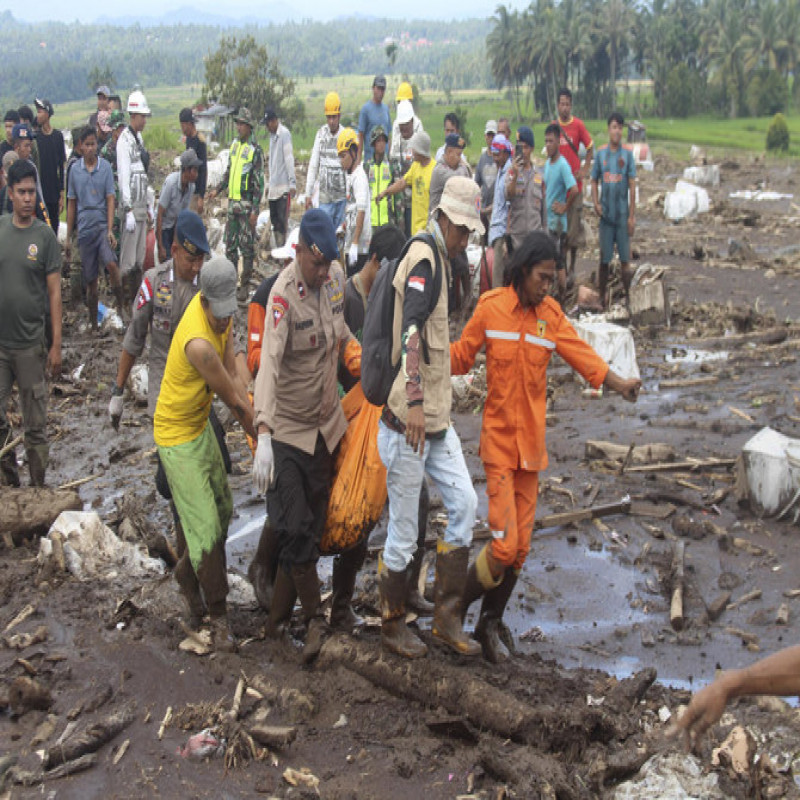 heavy-rains-in-indonesia-–-58-people-died!