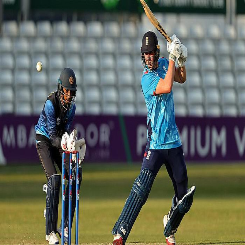 sri-lanka-defeated-england;-shahrujan-is-great-in-cricket