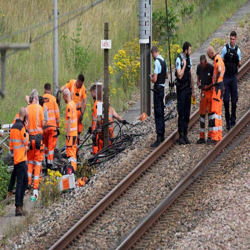 railroad-attack-that-caused-an-earthquake:-russia-in-the-background