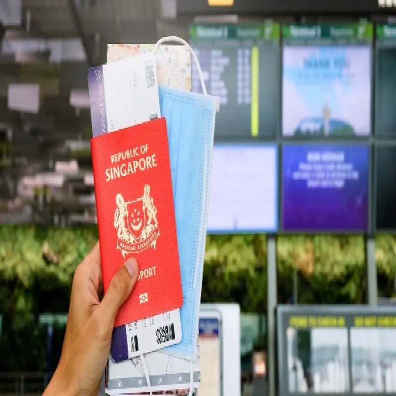 long-queue-today-to-get-passport..