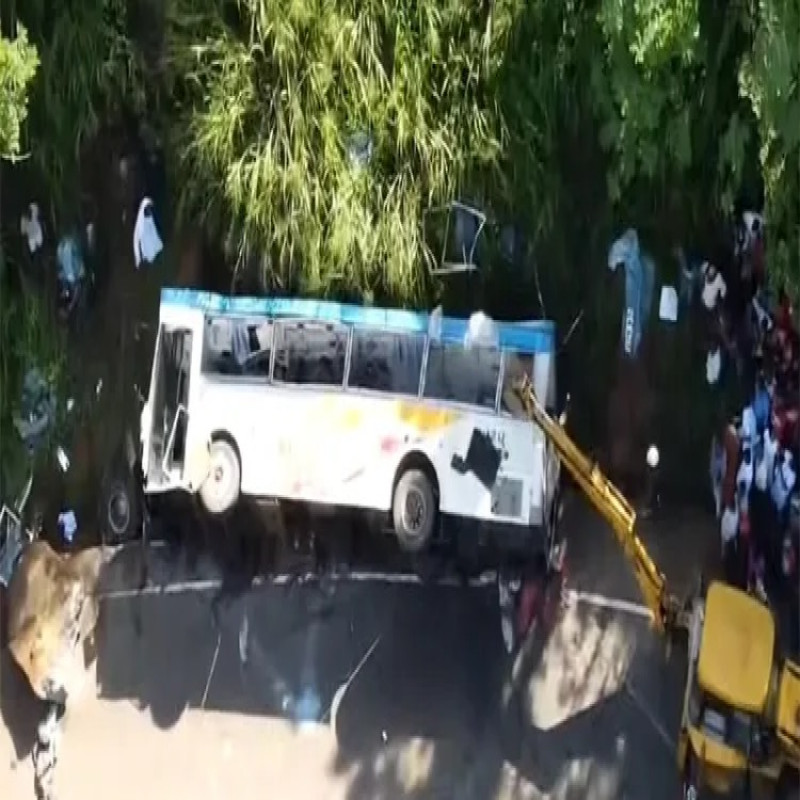 student-bus-accident-2-dead-badulla-road