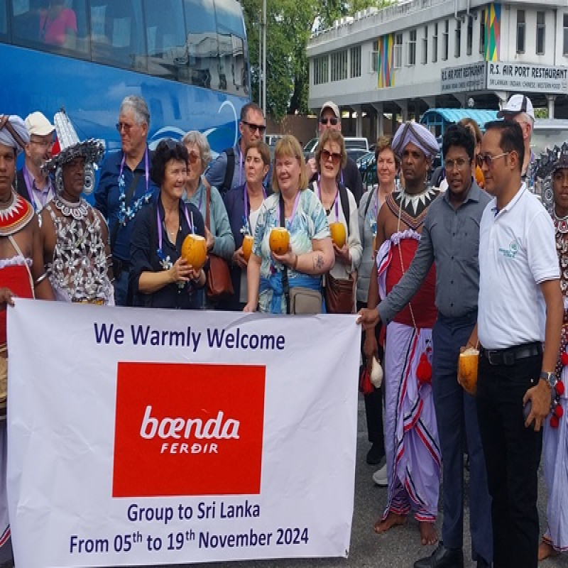 first-time-in-history-tourists-from-iceland-to-sl