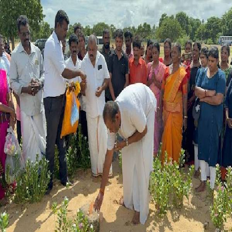 gajendrakumar-tribute-takes-oath-at-mullivaikkal