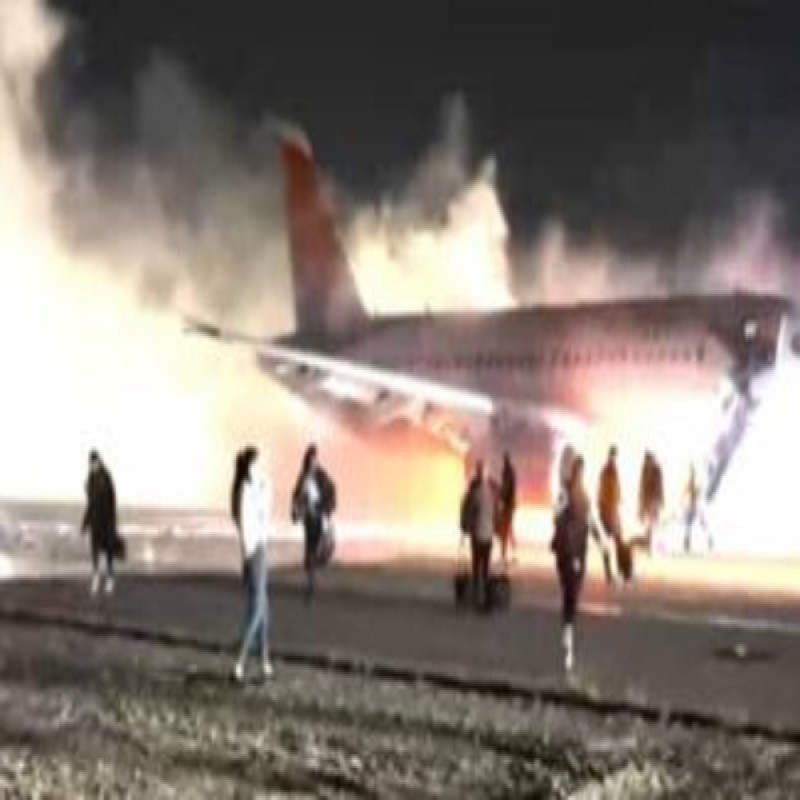 russian-plane-catches-fire-after-landing