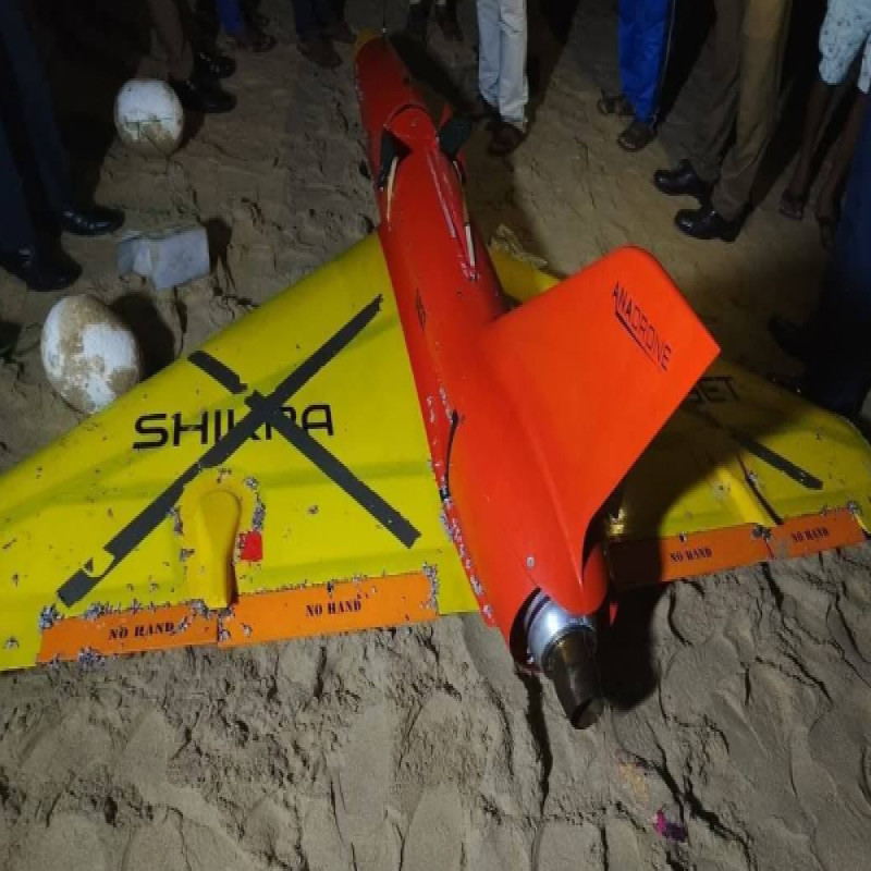 drone-floating-in-trincomalee-sea-rescued