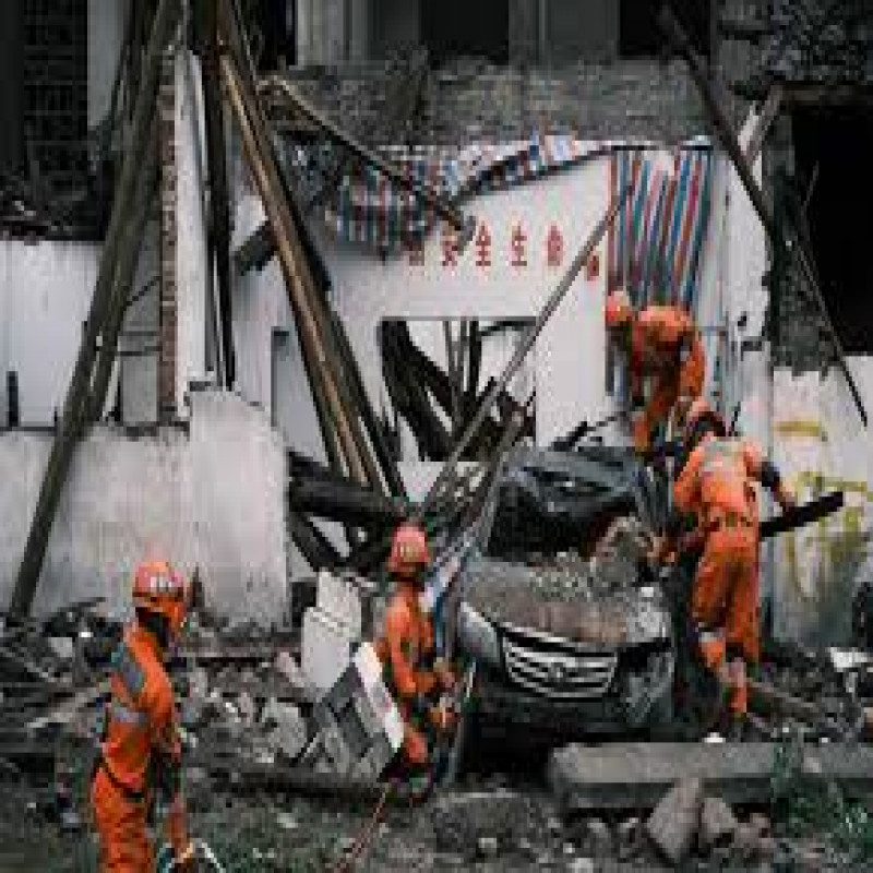 earthquake-reported-in-china-early-this-morning:-more-than-100-dead