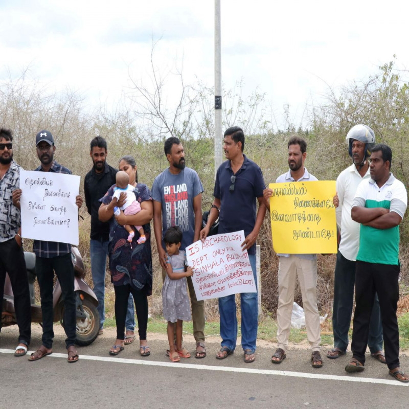 protest-against-archaeological-sites-in-trinco