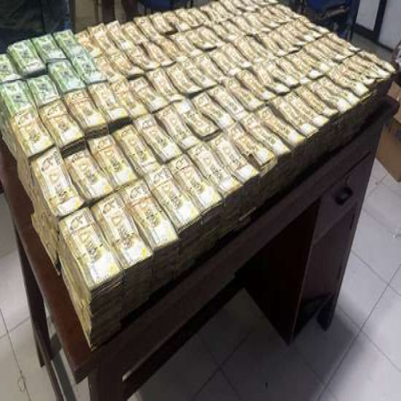 rs.-28-crore-recovered-from-prisoner's-house:-tension-in-kurunegala
