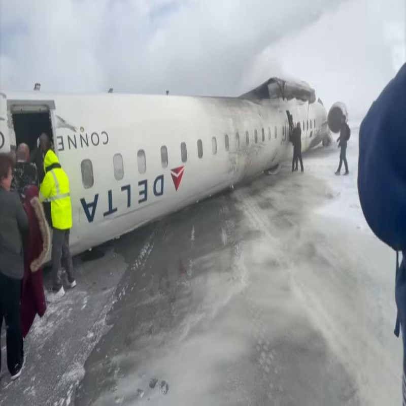 plane-crashes-into-water---a-shocking-incident-in-canada