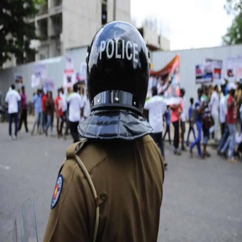 police-officer-enters-school-intoxicated,-commits-atrocity:-mullaitivu-incident