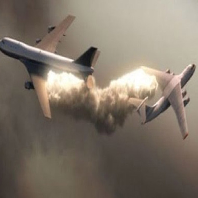 another-plane-crash-in-america..-two-planes-collided-in-mid-air,-causing-a-stir..!