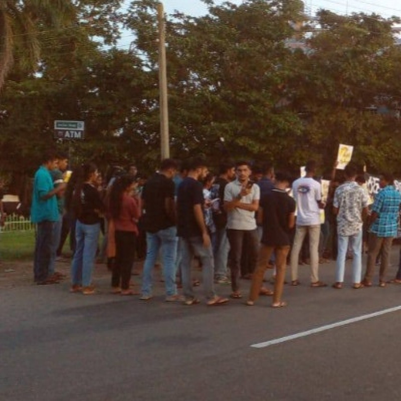 two-protests-against-government-in-ampara