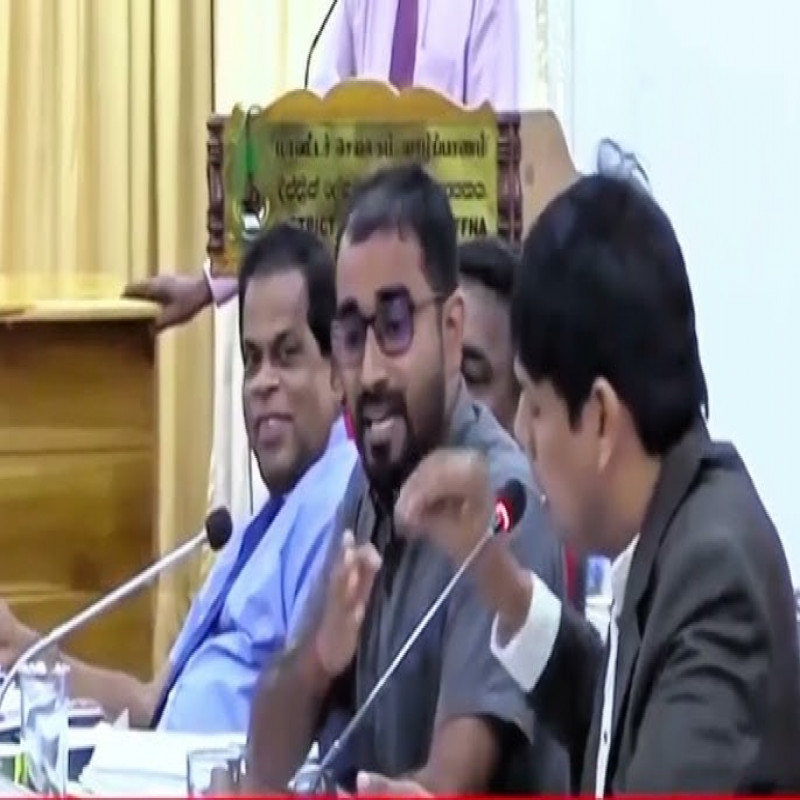 "you-are-the-one-who-got-beaten-up-by-women..":-argument-breaks-out-between-archuna-and-ilangumaran--video