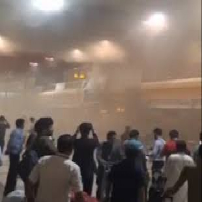 fire-at-pakistan-international-airport:-flight-services-suspended