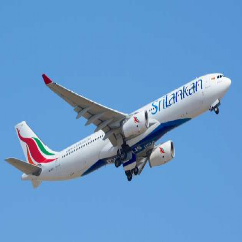 new-airbus-plane-that-flew-low-at-colombo-gulf-base:-people-surprised
