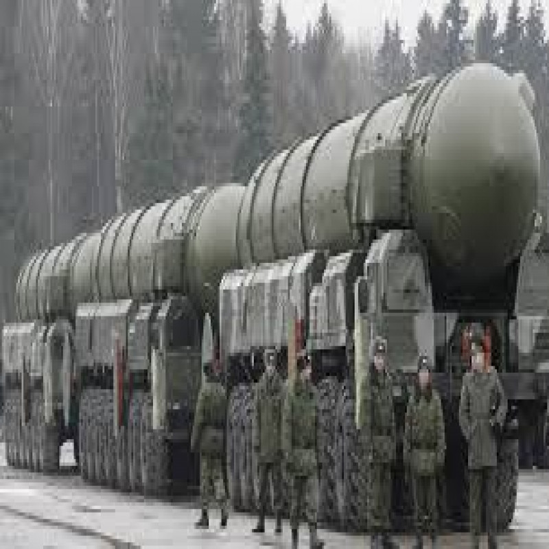 global-tensions-rise:-russia-develops-nuclear-weapons-sites-near-britain