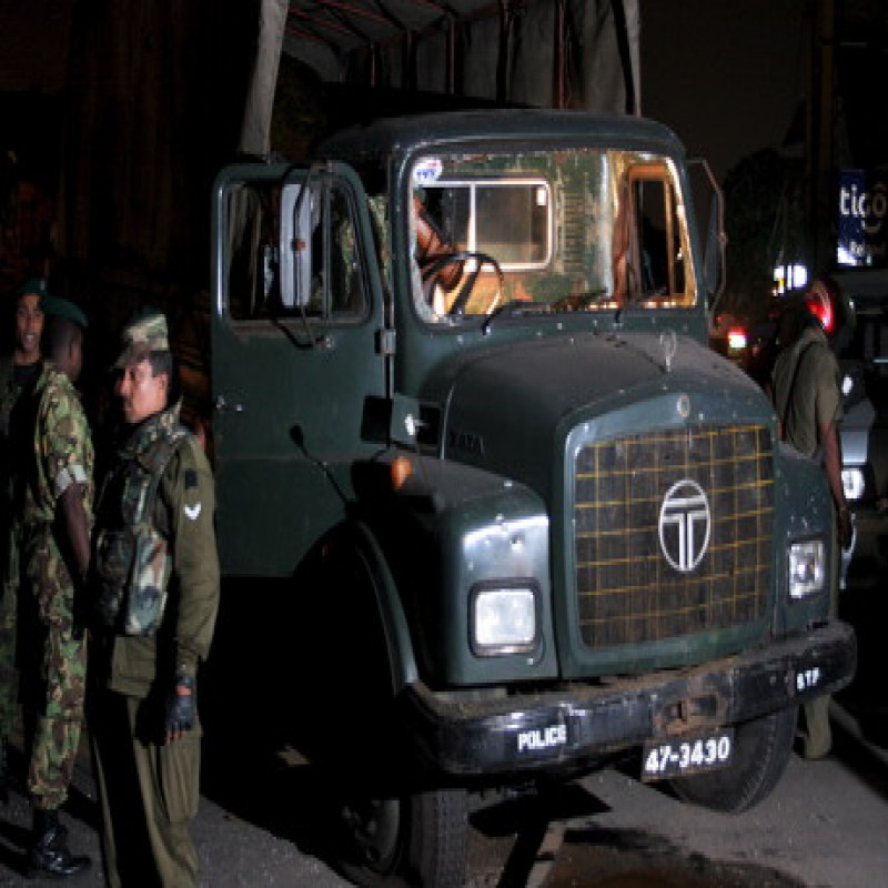 stf-and-police-suddenly-gathered-last-night-in-ragama---kandanai---wattalai-areas!