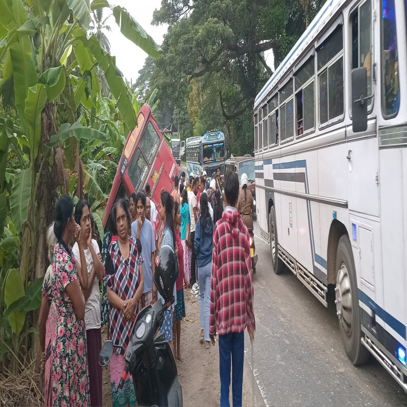 horrible-accident-that-rocked-monarakala-this-morning:-2-buses-collided-head-on