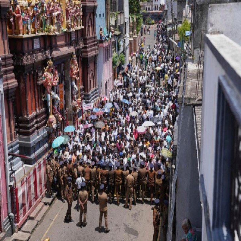 protest-in-colombo-support-for-ranil